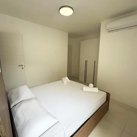 Modern Luxury Flat In Paceville * Saint Julian's