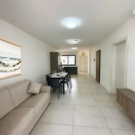 Modern Luxury Flat In Paceville Apartment *