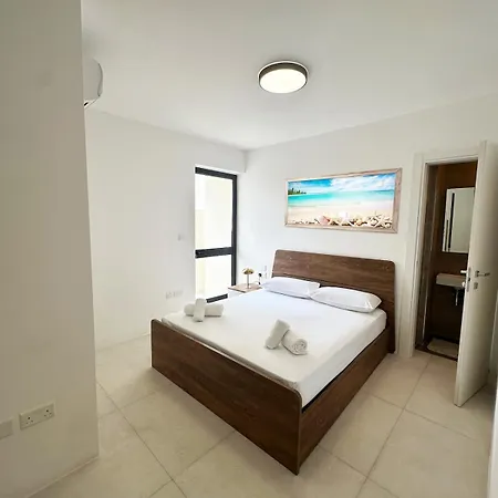 Modern Luxury Flat In Paceville Apartamento